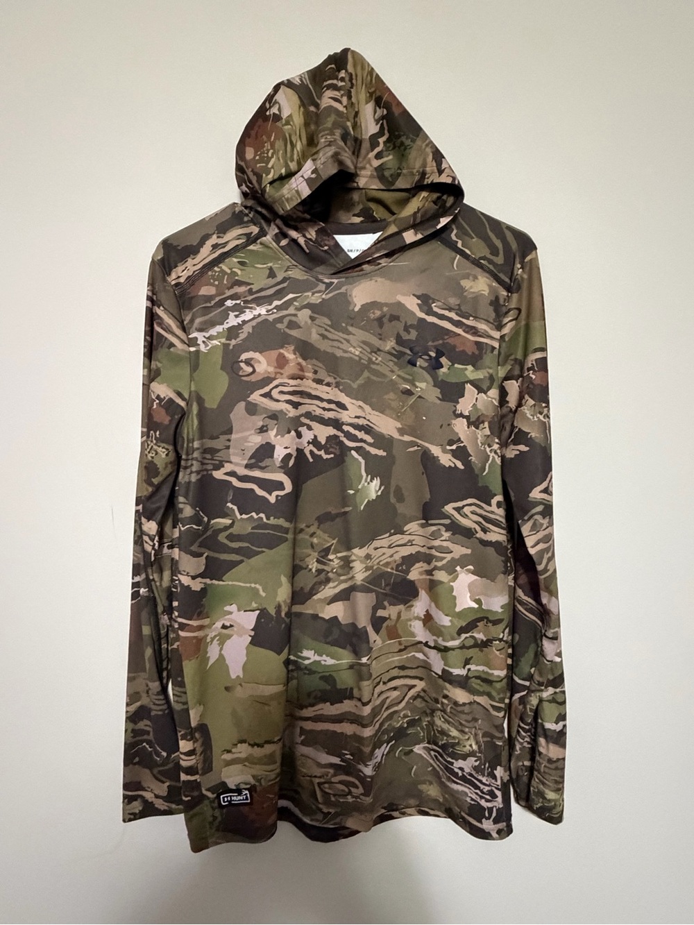 Under Armour Camo Hooded Long Sleeve - men’s small